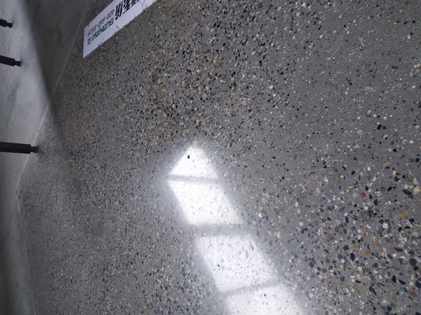 水磨石固化地坪施工